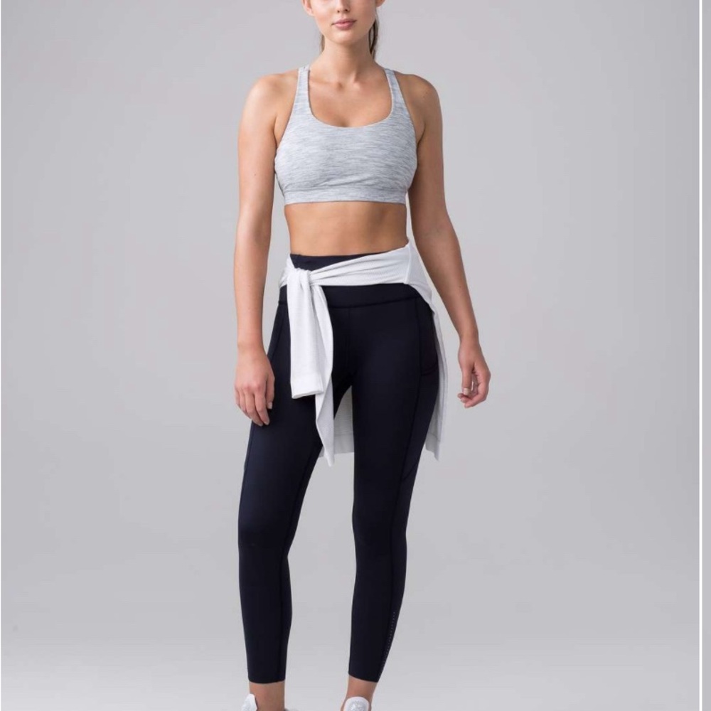 Lululemon Energy Bra Wee Are From Space Ice Grey Alpine White NWOT - Picture 2 of 5